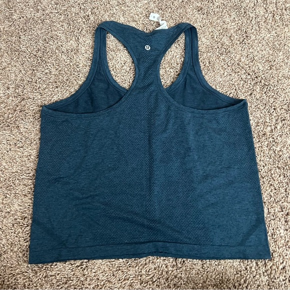 Lululemon swiftly tech tank race length - Picture 2 of 4